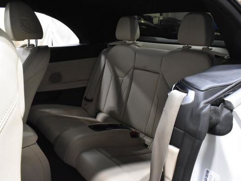 Used 2022 BMW 430i Convertible image 6