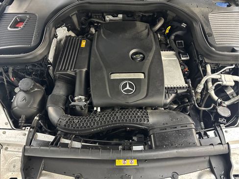 Used 2019 Mercedes-Benz GLC 300 4MATIC Coupe image 16