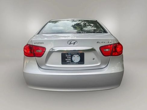 Used 2010 Hyundai Elantra GLS FWD image 7