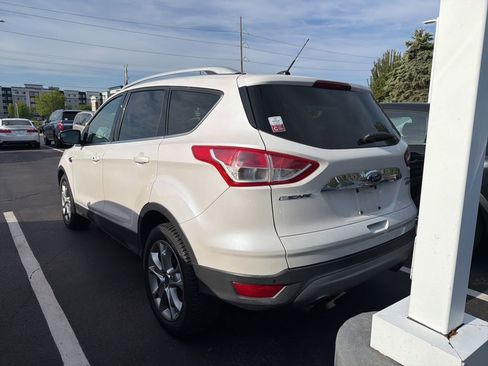 Used 2014 Ford Escape Titanium image 2