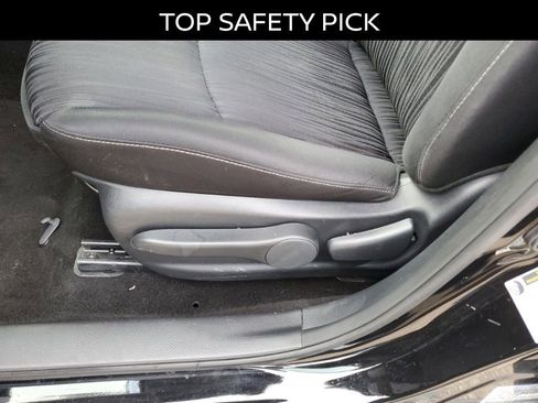 Used 2017 Nissan Sentra SV image 14