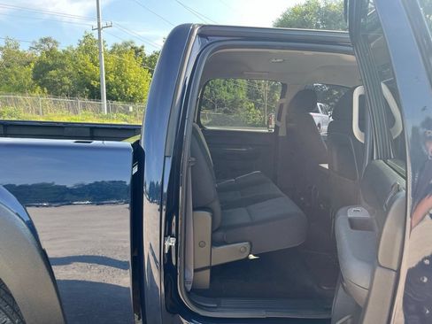 Used 2011 GMC Sierra 1500 SLE w/ Power Tech Package AWD/4WD image 29