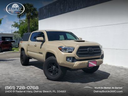 Used 2017 Toyota Tacoma TRD Sport w/ Tow Package (A/T)
