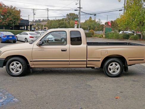 Used 2000 Toyota Tacoma 2WD Xtracab V6 image 8