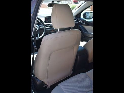 Used 2016 MAZDA MAZDA3 i Touring FWD image 20