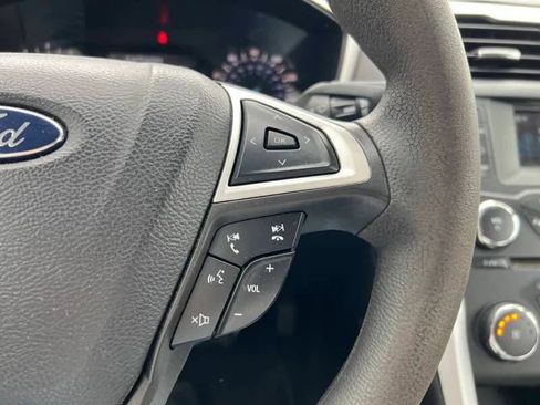 Used 2014 Ford Fusion SE image 21