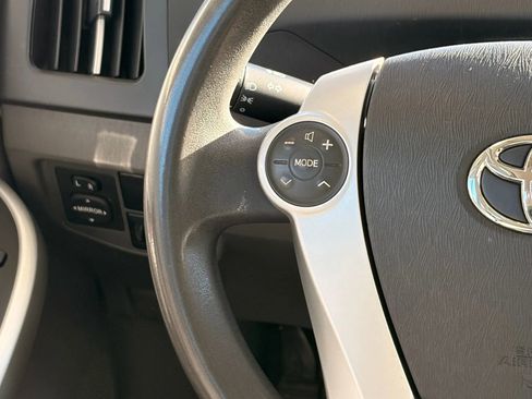 Used 2011 Toyota Prius Two image 31