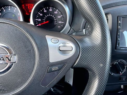 Used 2013 Nissan Juke S image 11