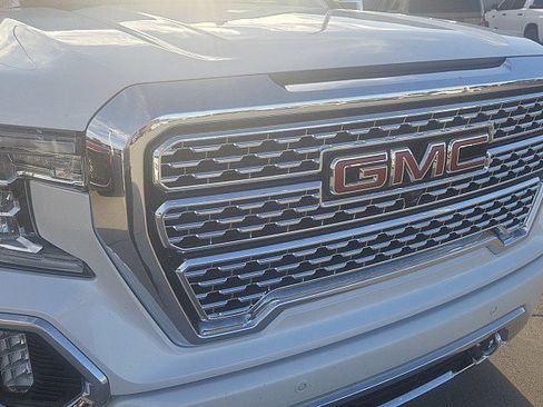 Used 2020 GMC Sierra 1500 Denali w/ Denali Ultimate Package AWD/4WD image 3