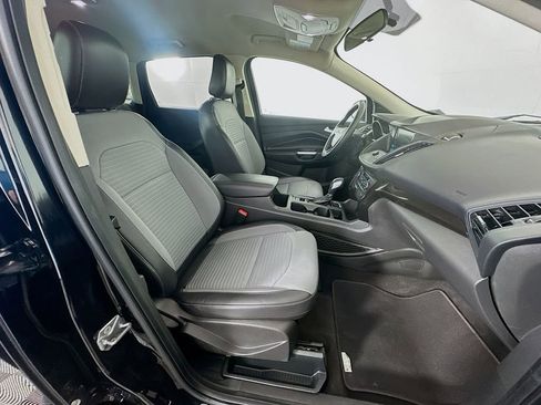 Used 2019 Ford Escape SE image 27