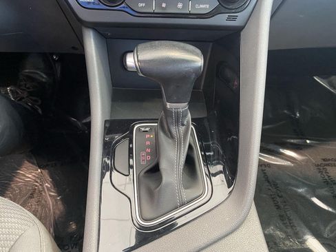 Used 2022 Kia Niro LXS FWD image 19