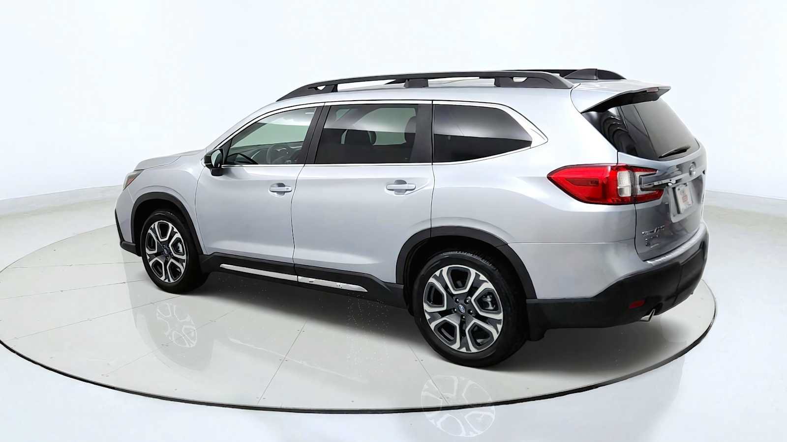 Certified 2025 Subaru Ascent Limited AWD/4WD image 6