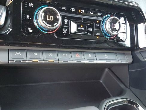 New 2026 GMC Sierra 1500 AT4 w/ AT4 Premium Package image 25