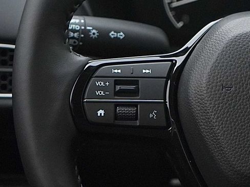 New 2027 Honda HR-V LX image 16