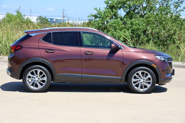 Used 2023 Buick Encore GX Essence w/ Experience Buick Package FWD image 4