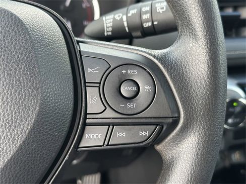 Used 2024 Toyota RAV4 XLE image 26