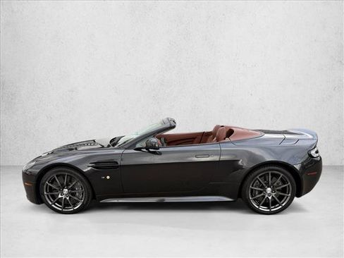 Used 2017 Aston Martin V12 Vantage S RWD image 2