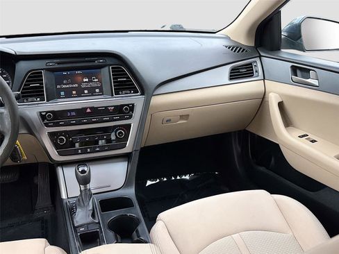 Used 2017 Hyundai Sonata SE image 24