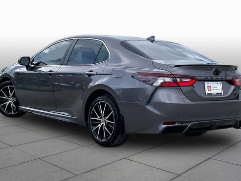 Used 2023 Toyota Camry SE FWD image 12