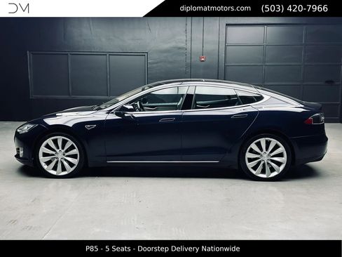 Used 2013 Tesla Model S Performance RWD image 4