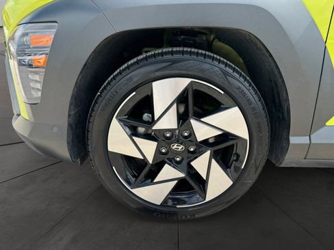 Used 2025 Hyundai Kona Limited image 14