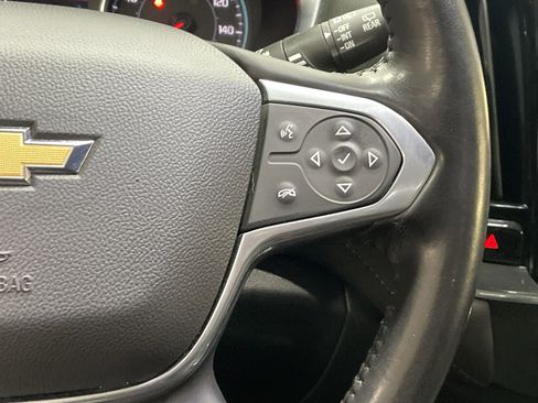 Used 2021 Chevrolet Traverse LT image 20