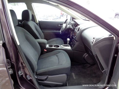 Used 2015 Nissan Rogue S w/ Convenience Package image 16