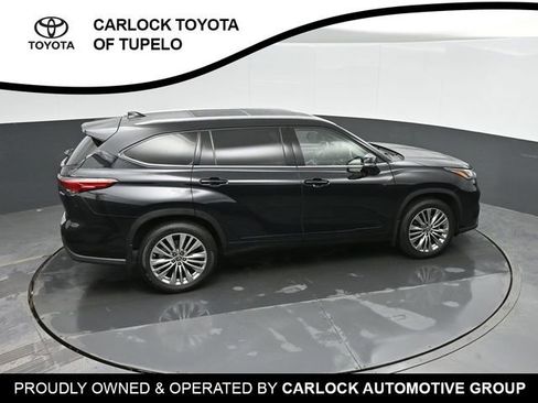 Used 2023 Toyota Highlander Platinum image 37