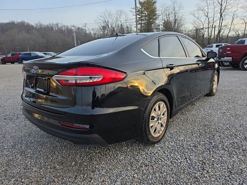 Used 2019 Ford Fusion S image 5