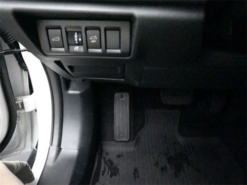 Certified 2025 Subaru Outback Touring XT w/ Tech Package 3 image 16