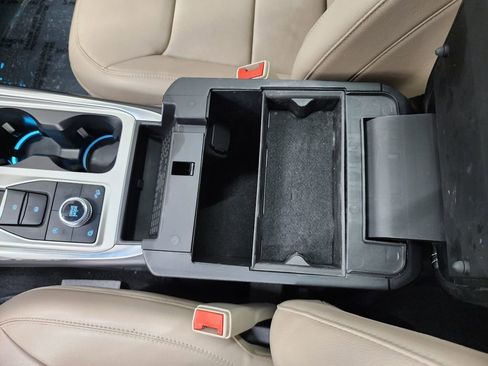 Used 2021 Ford Explorer Limited w/ Equipment Group 301A image 22