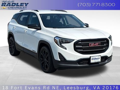 Certified 2021 GMC Terrain SLE w/ Driver Convenience Package FWD image 8