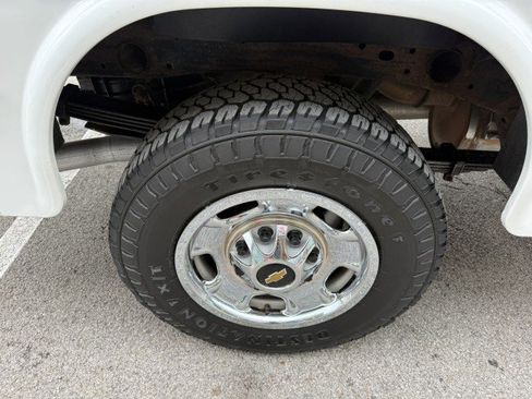 Used 2015 Chevrolet Silverado 2500 W/T image 15