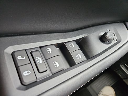 New 2025 Jeep Grand Cherokee L Laredo AWD/4WD image 22