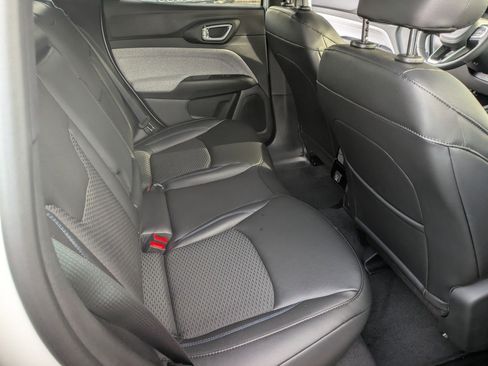 New 2026 Jeep Compass Latitude image 20