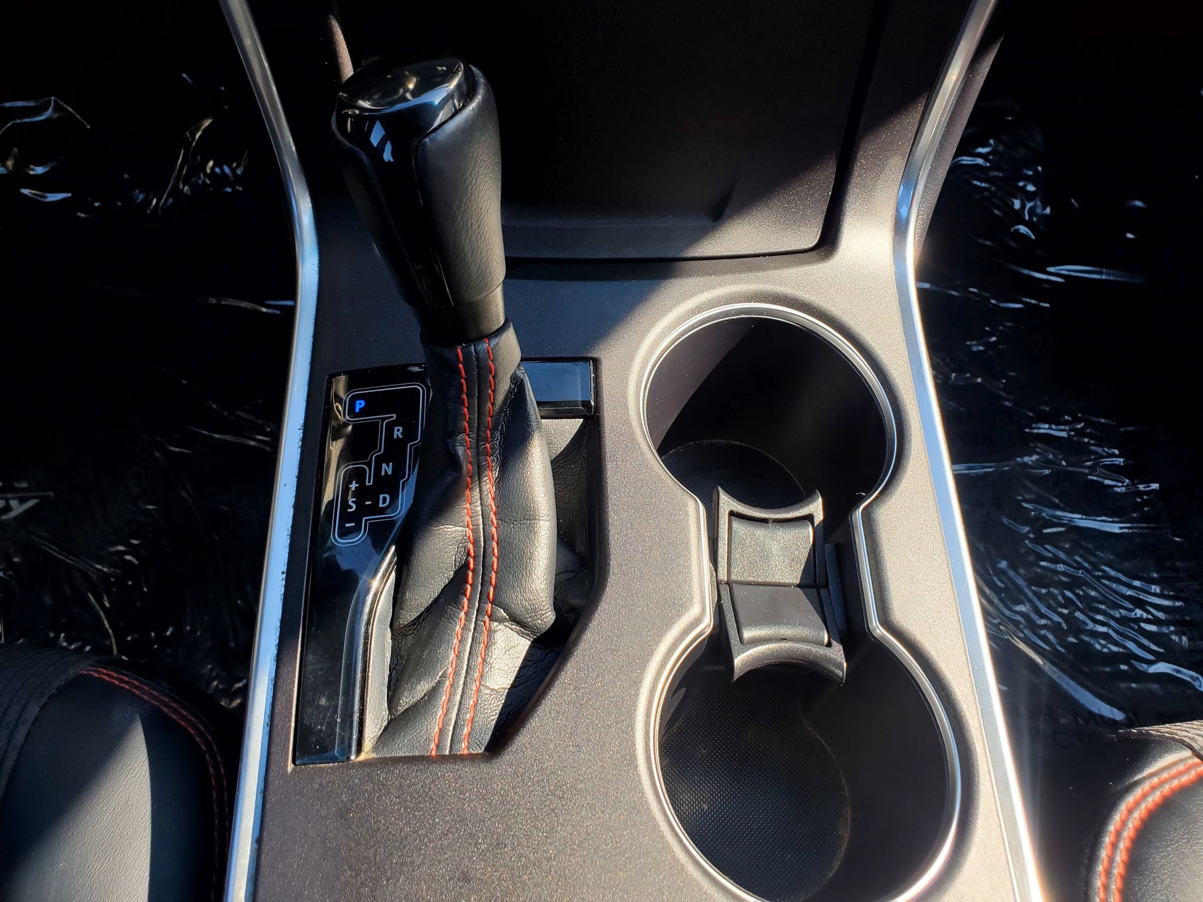 Used 2016 Toyota Camry SE FWD image 32