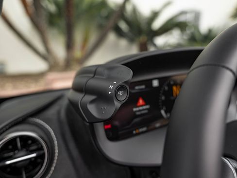 New 2026 McLaren 750S Spider RWD image 15