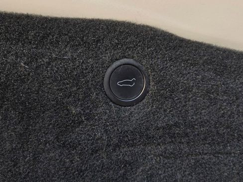 Used 2021 Tesla Model X Long Range image 33