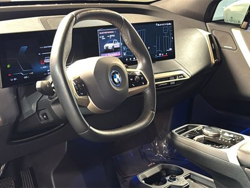 Used 2024 BMW iX xDrive50 w/ Premium Package image 28