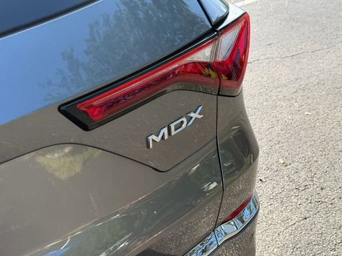 Certified 2024 Acura MDX FWD w/ Technology Package image 16