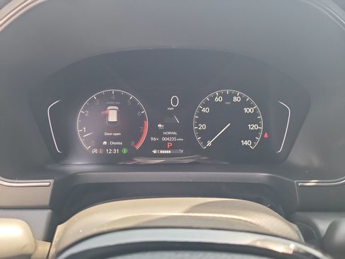 Used 2025 Honda Pilot TrailSport image 16