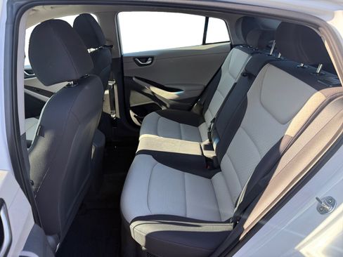 Used 2017 Hyundai Ioniq SEL FWD image 16