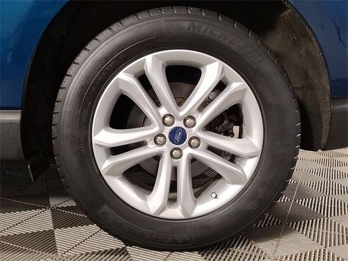 Used 2020 Ford Edge SEL w/ Convenience Package image 14