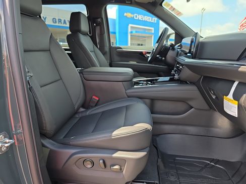 New 2026 Chevrolet Tahoe Z71 w/ Comfort Package AWD/4WD image 16