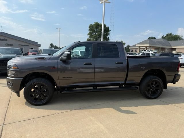 Used 2025 RAM 2500 Big Horn AWD/4WD image 4