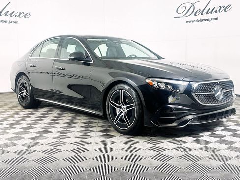 Used 2025 Mercedes-Benz E 450 4MATIC Sedan w/ MBUS Superscreen Package image 1