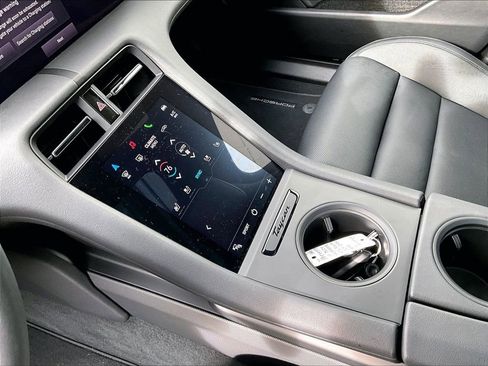 Certified 2024 Porsche Taycan image 20