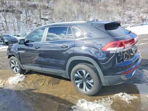 Used 2024 Volkswagen Atlas Cross Sport SE AWD/4WD image 4