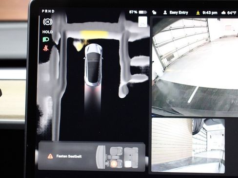 Used 2023 Tesla Model 3 Standard Range image 22