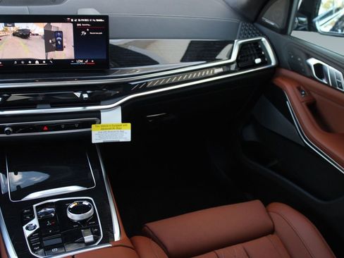 New 2026 BMW X7 M60i image 30